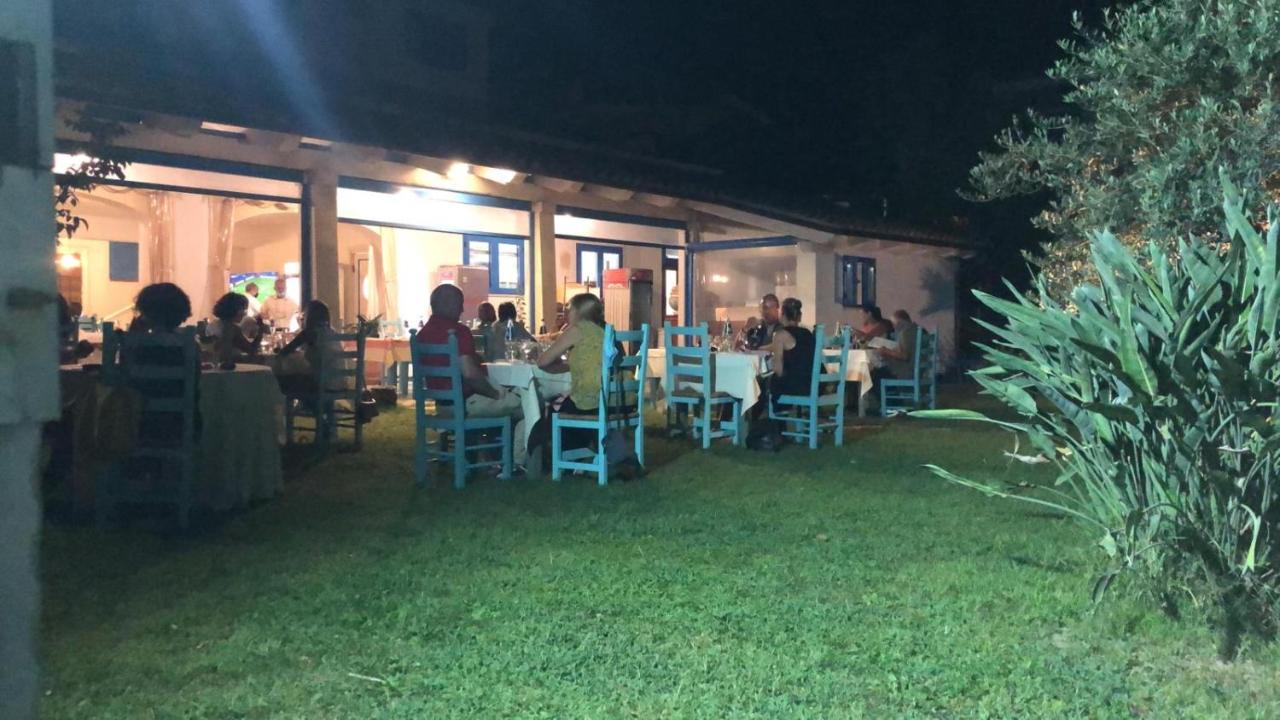 Hotel S'Ortale Con Parcheggio Interno E Ristorante All'Aperto オロゼーイ エクステリア 写真