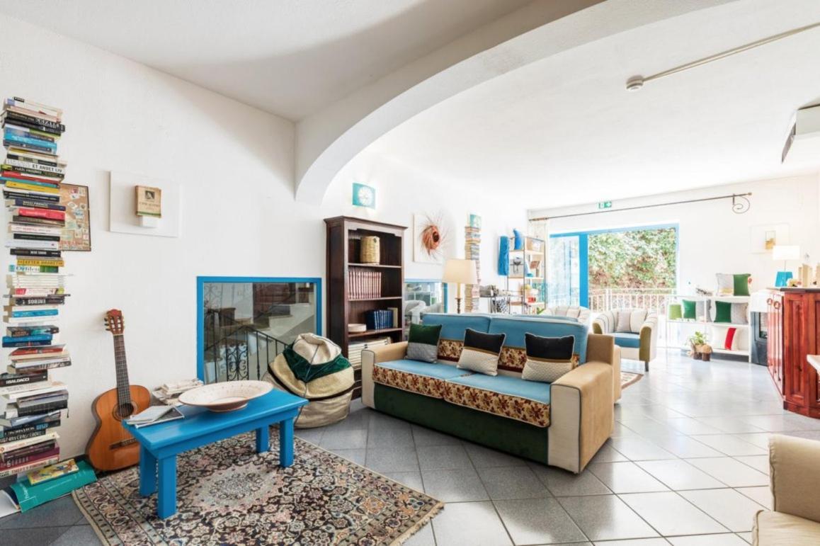 Hotel S'Ortale Con Parcheggio Interno E Ristorante All'Aperto オロゼーイ エクステリア 写真