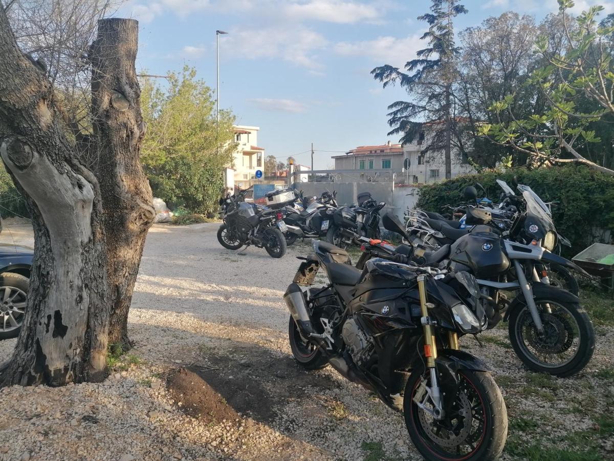 Hotel S'Ortale Con Parcheggio Interno E Ristorante All'Aperto オロゼーイ エクステリア 写真