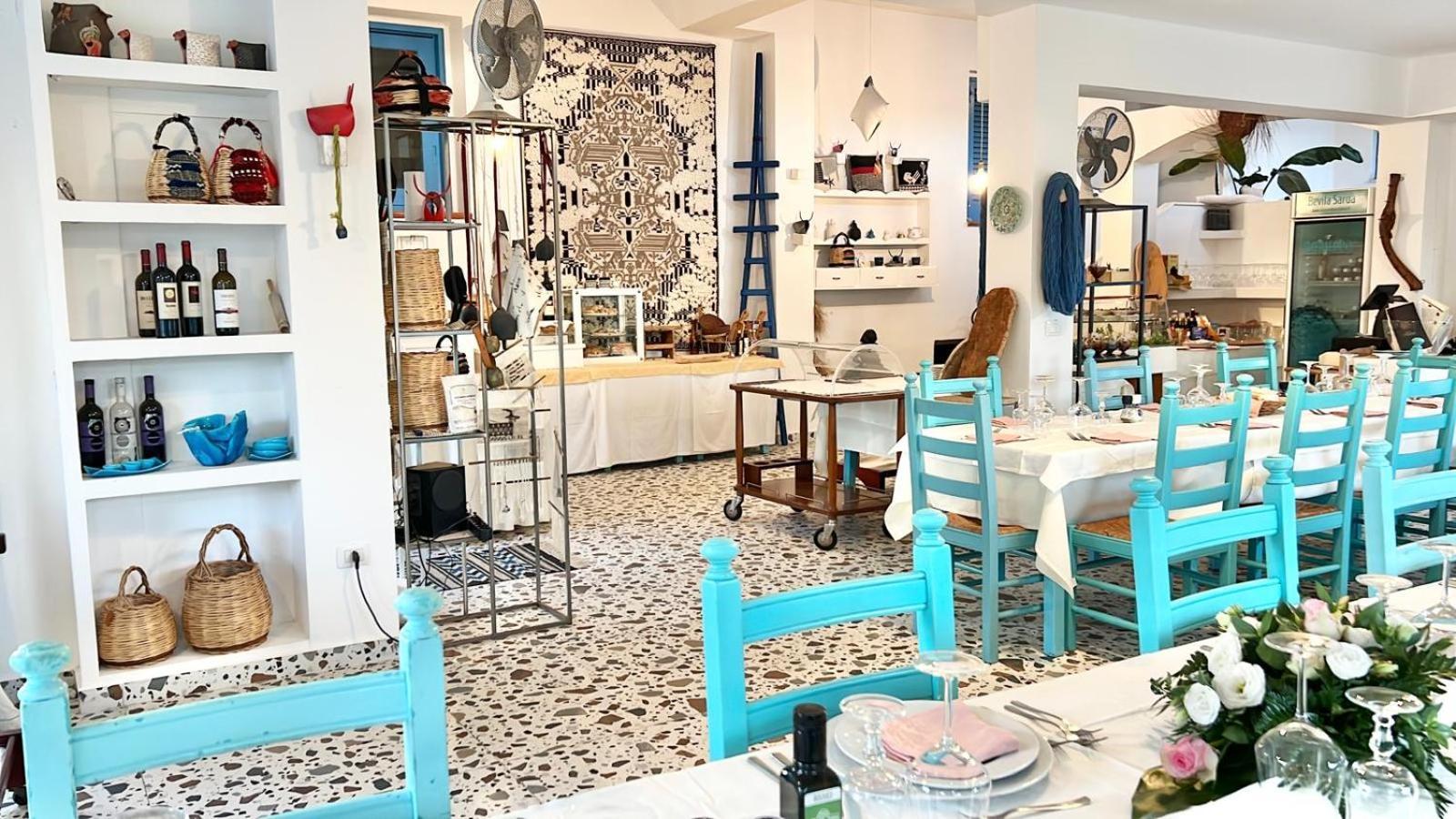 Hotel S'Ortale Con Parcheggio Interno E Ristorante All'Aperto オロゼーイ エクステリア 写真