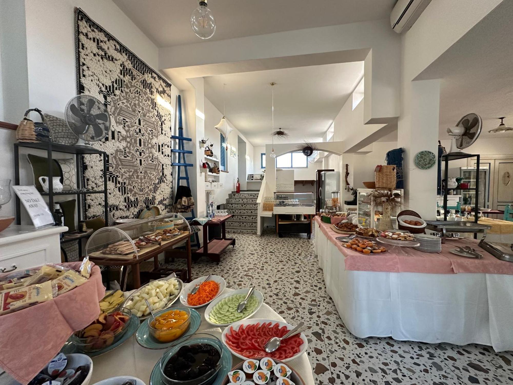Hotel S'Ortale Con Parcheggio Interno E Ristorante All'Aperto オロゼーイ エクステリア 写真