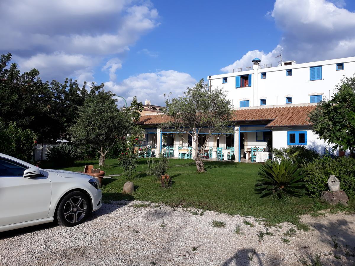 Hotel S'Ortale Con Parcheggio Interno E Ristorante All'Aperto オロゼーイ エクステリア 写真